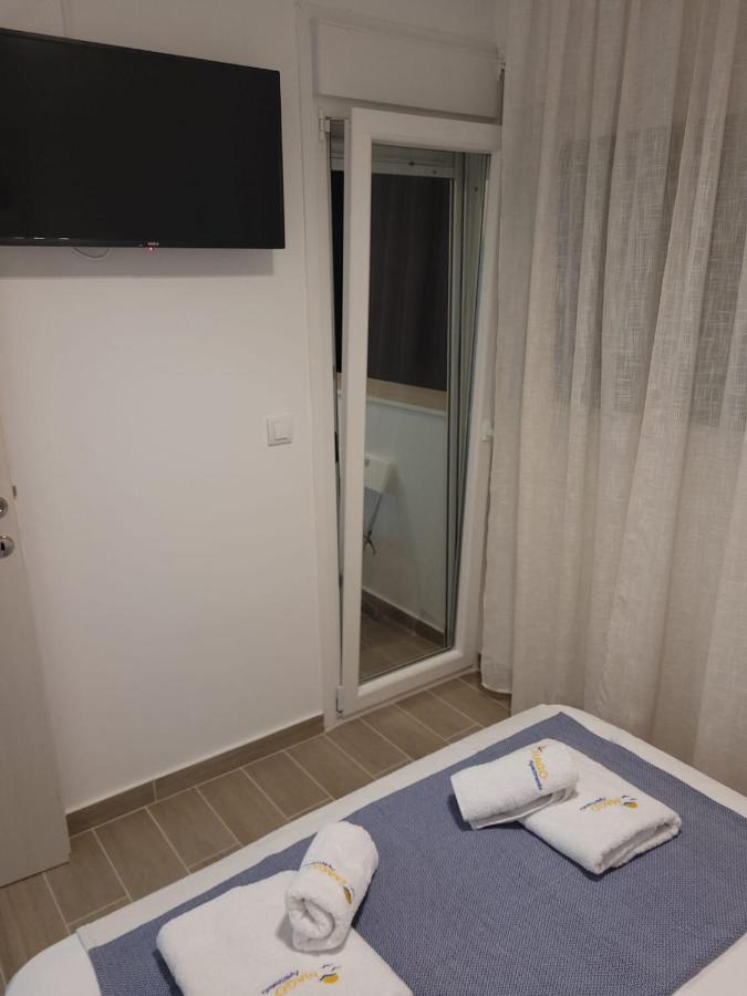 Mago Apartments Nea Kallikrateia ภายนอก รูปภาพ