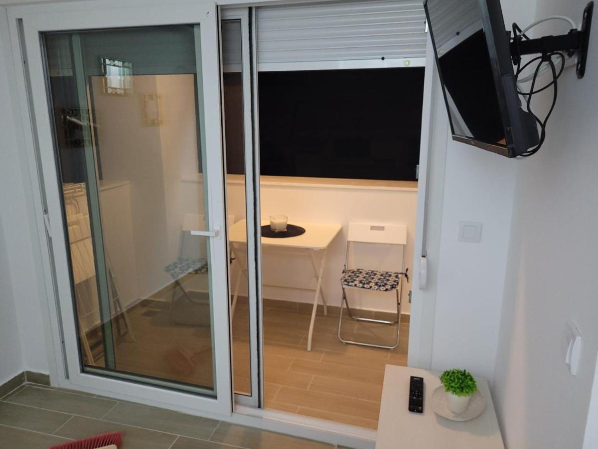 Mago Apartments Nea Kallikrateia ภายนอก รูปภาพ