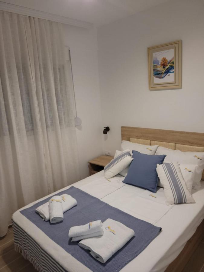 Mago Apartments Nea Kallikrateia ภายนอก รูปภาพ