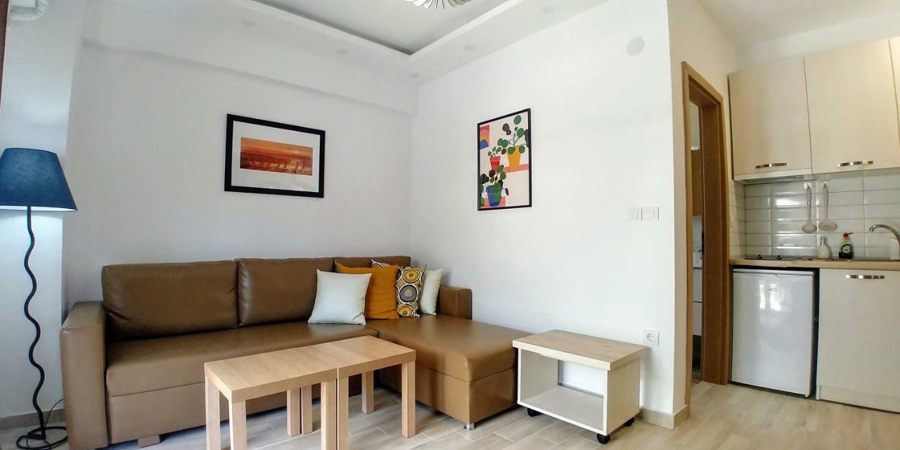 Mago Apartments Nea Kallikrateia ภายนอก รูปภาพ
