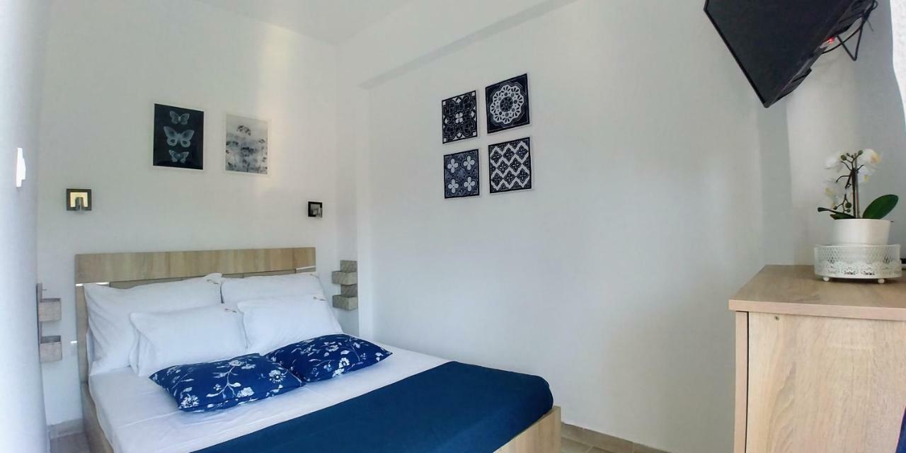 Mago Apartments Nea Kallikrateia ภายนอก รูปภาพ