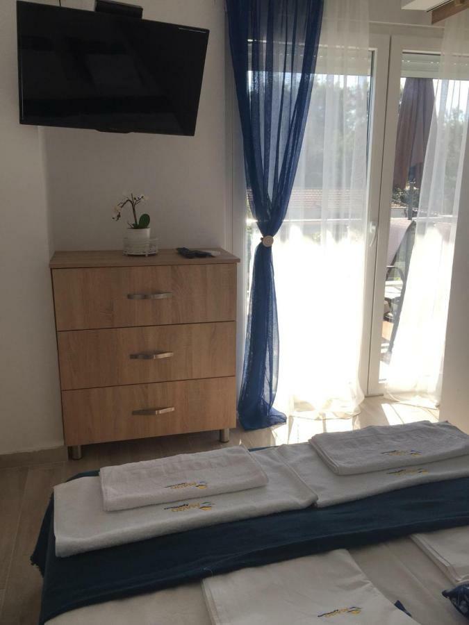 Mago Apartments Nea Kallikrateia ภายนอก รูปภาพ