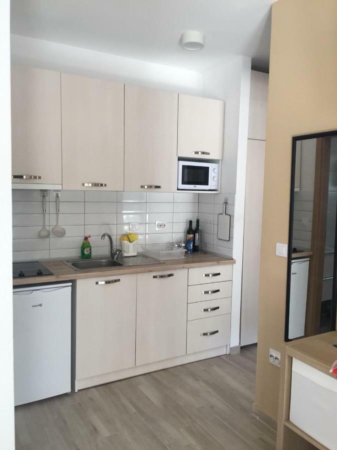 Mago Apartments Nea Kallikrateia ภายนอก รูปภาพ